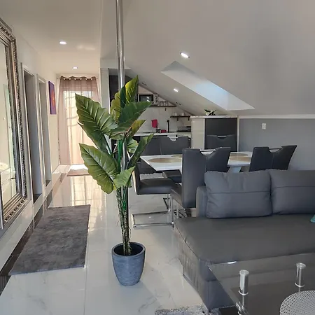Apartment Eva Close To The *