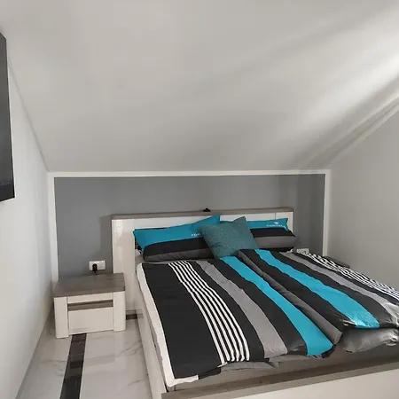 Eva Close To The * Grebaštica