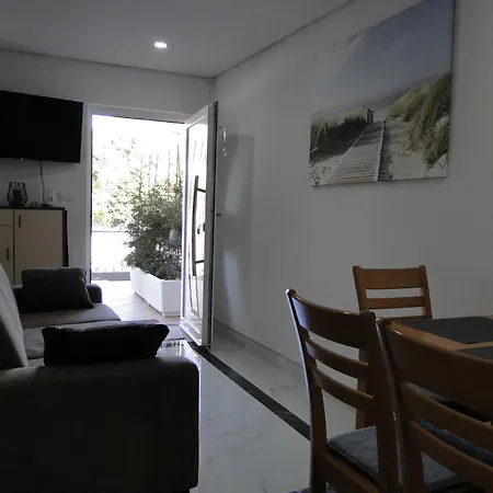 Apartment Eva Close To The *