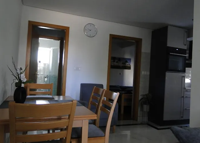 Apartman Eva Close To The Grebastica