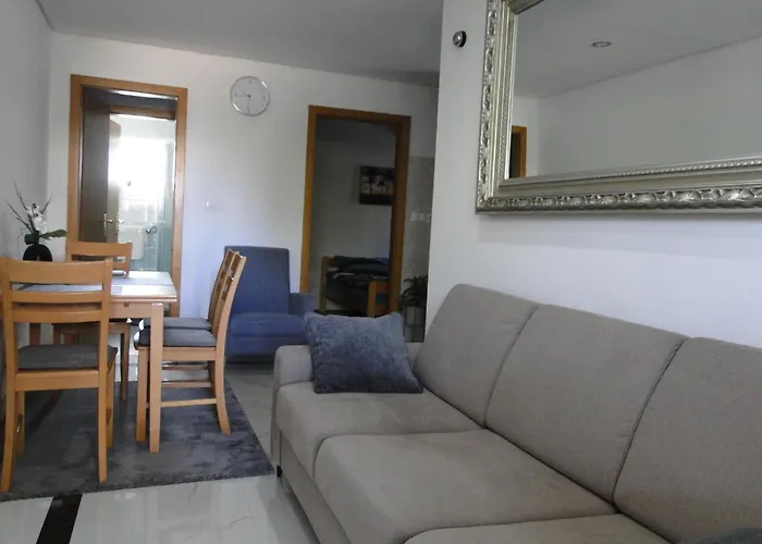 Eva Close To The Apartman *