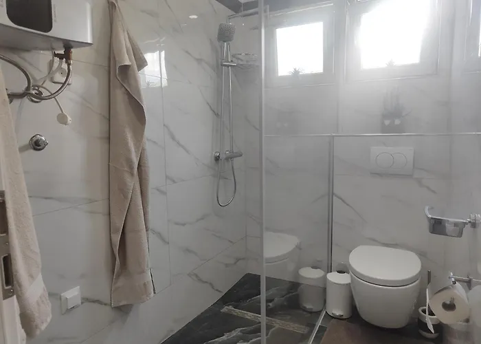 Apartman Eva Close To The *